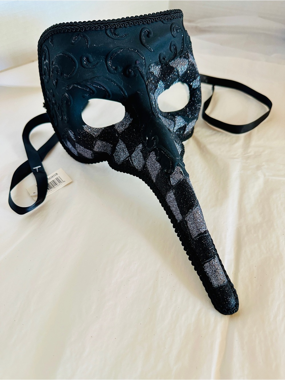 Black Venetian Long-Nose Face Mask for Men